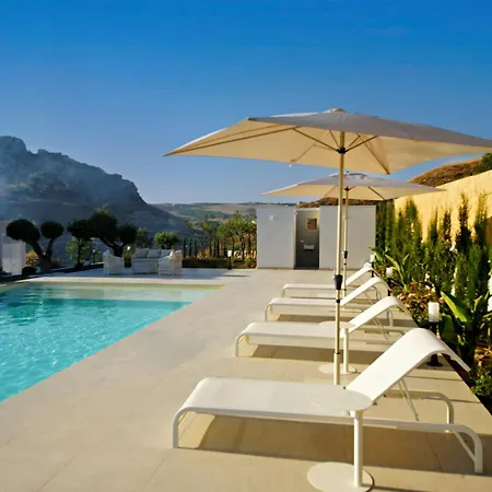 Acqua Petra Pool & Apartament