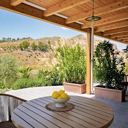 Acqua Petra Pool & Διαμέρισμα *